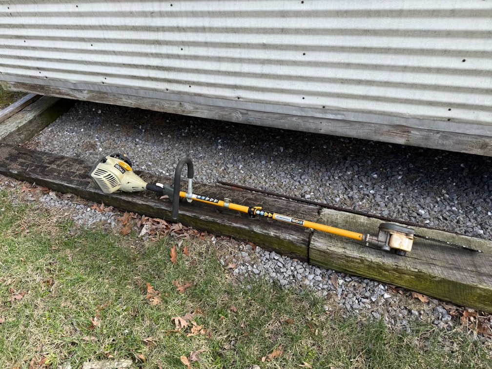 Ryobi Expand-It Gas-Powered Pole Saw Attachment