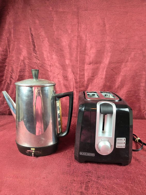 GE Electric Percolator and Black & Decker Bagel Toaster
