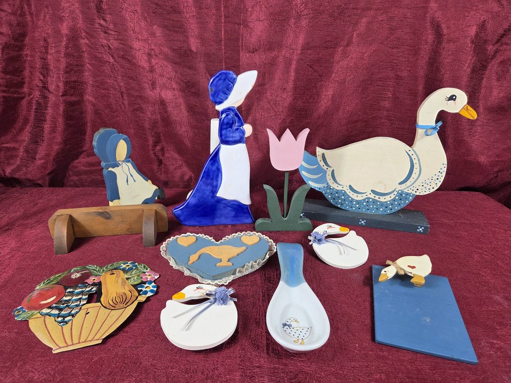 Decorative Wooden Figures and Ceramic Paper Towel Holder