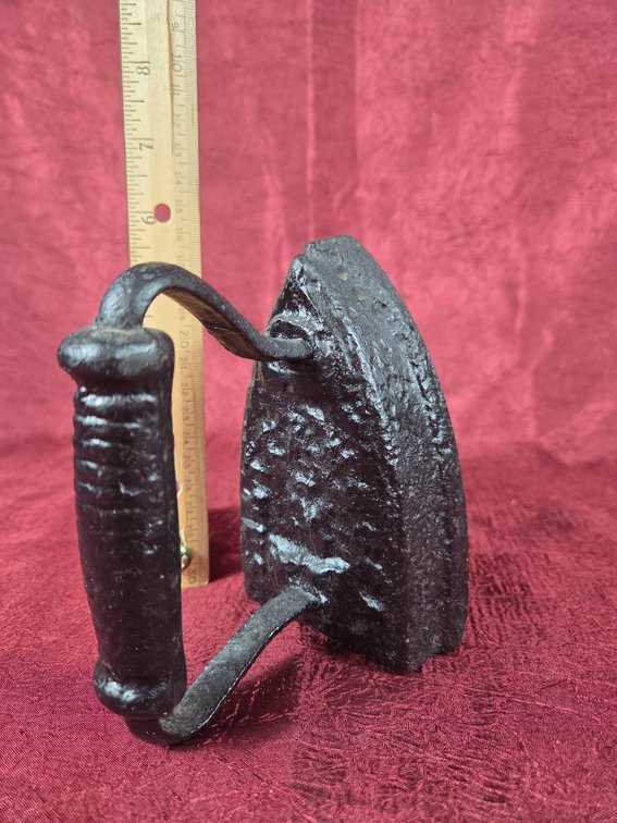 Vintage Cast Iron Sad Iron with Handle
