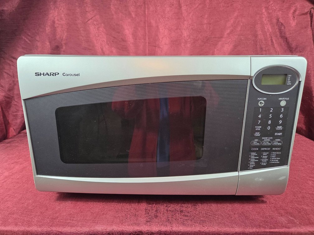 Sharp Carousel Countertop Microwave Oven