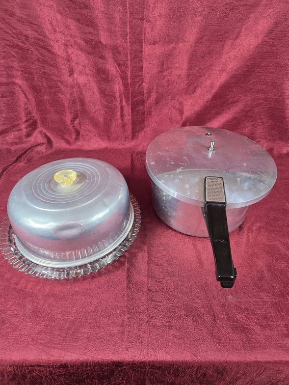 Aluminum Cake Cover with Glass Plate and Presto Pressure Cooker