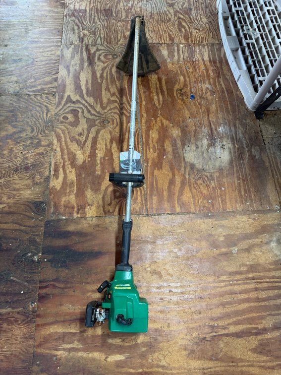 Weed Eater Featherlite Plus Gas String Trimmer