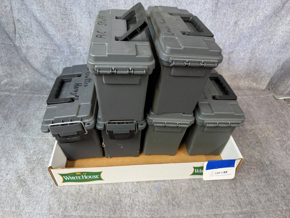 White House Plastic Utility Storage Cans