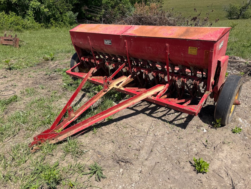 Massey Ferguson 33 Grain Drill