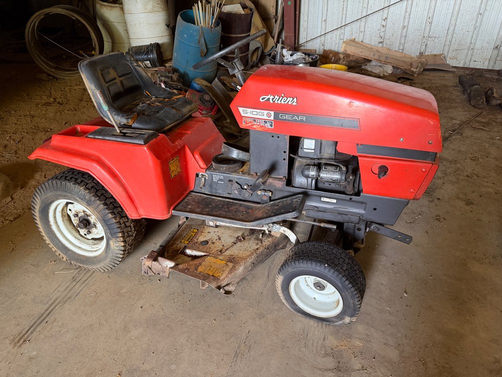 Ariens 5-10G Lawn Tractor