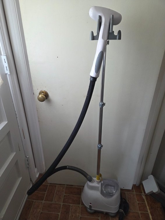 Home Touch Upright Garment Steamer