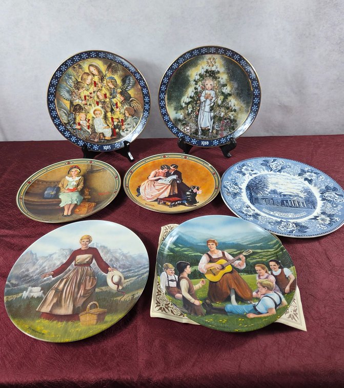 Assorted Vintage Collector Plates