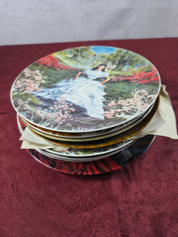 Edwin M. Knowles Gone With the Wind Collector Plates