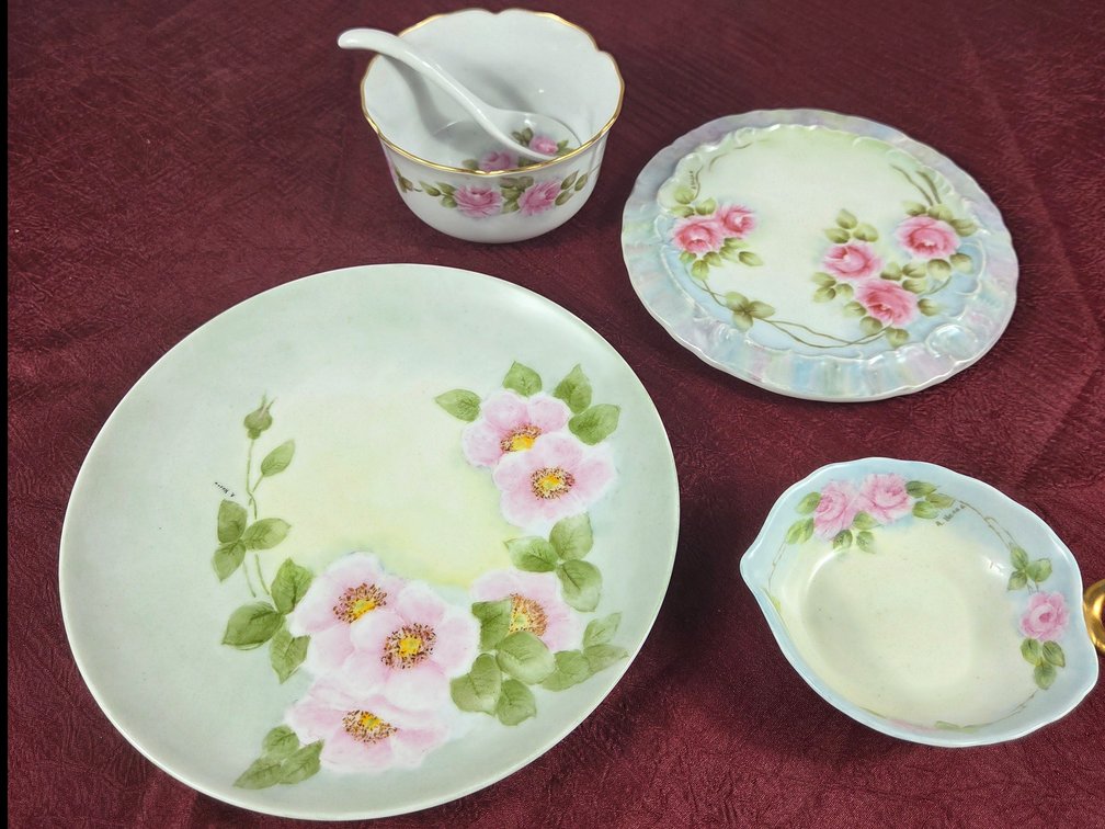 Hand-Painted Floral Porcelain Tableware
