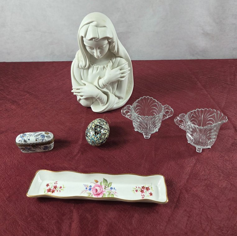Gerold Porzellan Madonna Bust & Decorative Lot