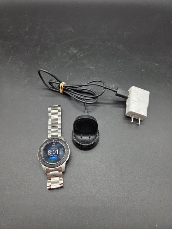 Digital Smartwatch with Stainless Steel Link Bracelet and Charger