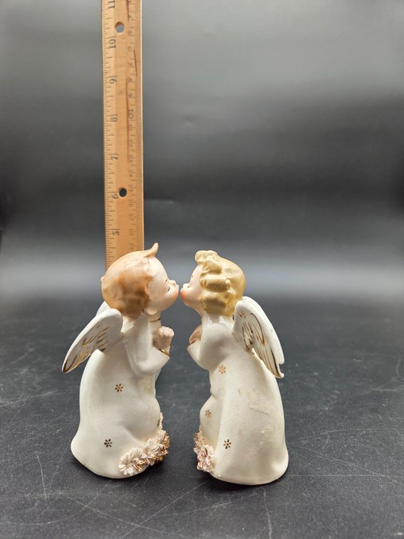 Ceramic Kissing Angel Figurines with Spaghetti Trim