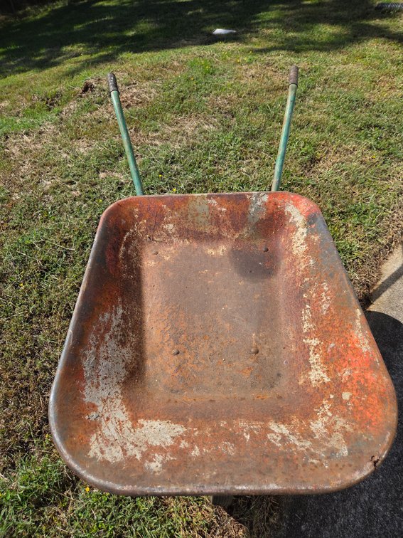Single-Wheel Metal Wheelbarrow with Tubular Handles