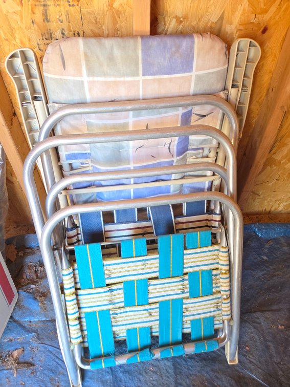 Folding Lawn Chairs and Outdoor Lounge Chair
