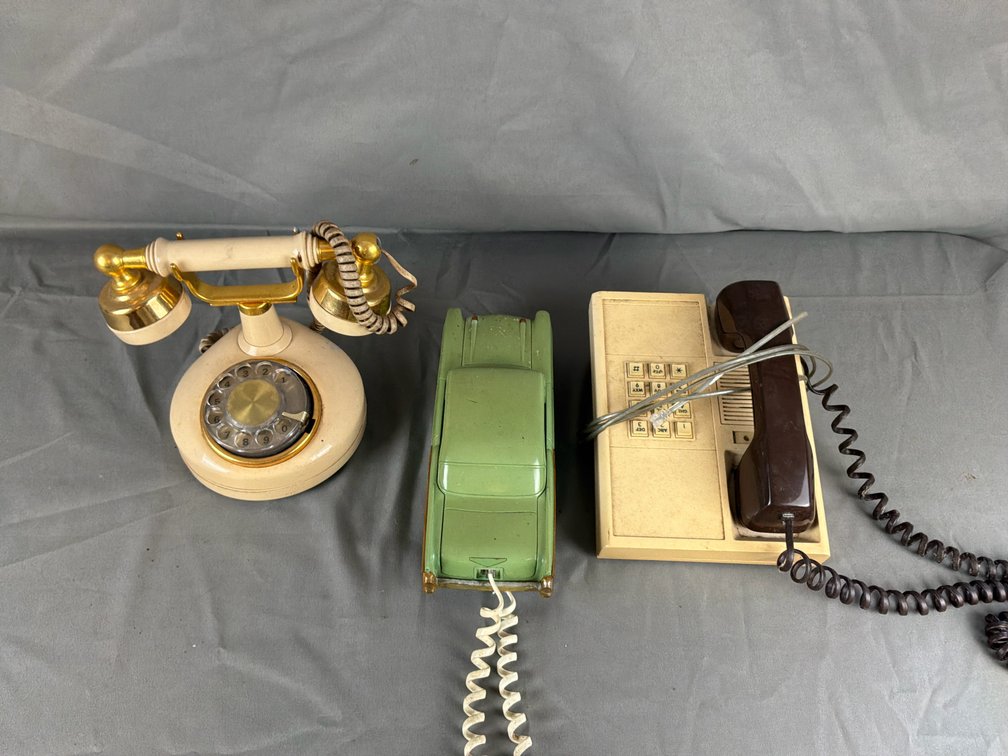 Rotary and Push-Button Desk and Novelty Telephones