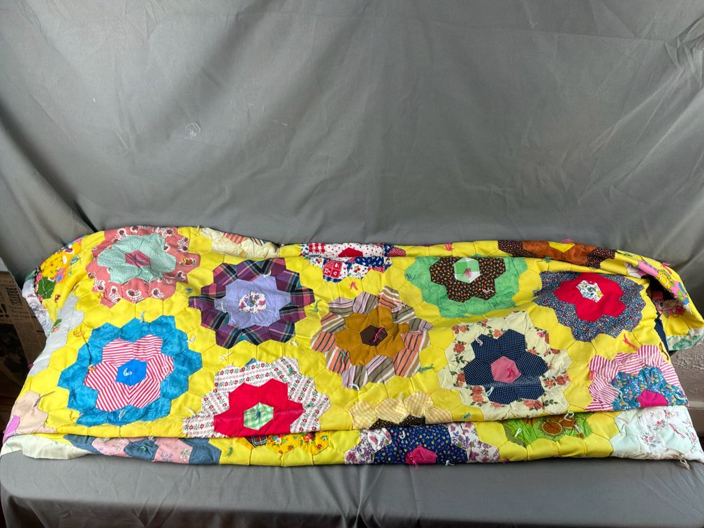 Grandmother's Flower Garden Hexagon Patchwork Tied Quilt