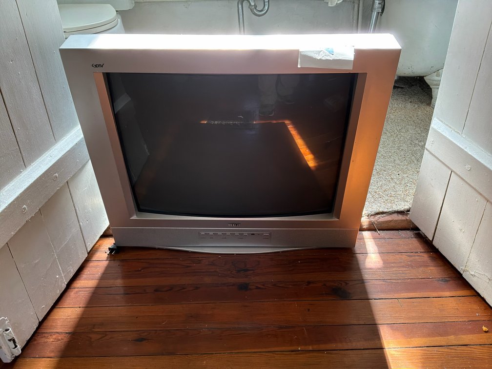 RCA 24 in SDTV CRT Television