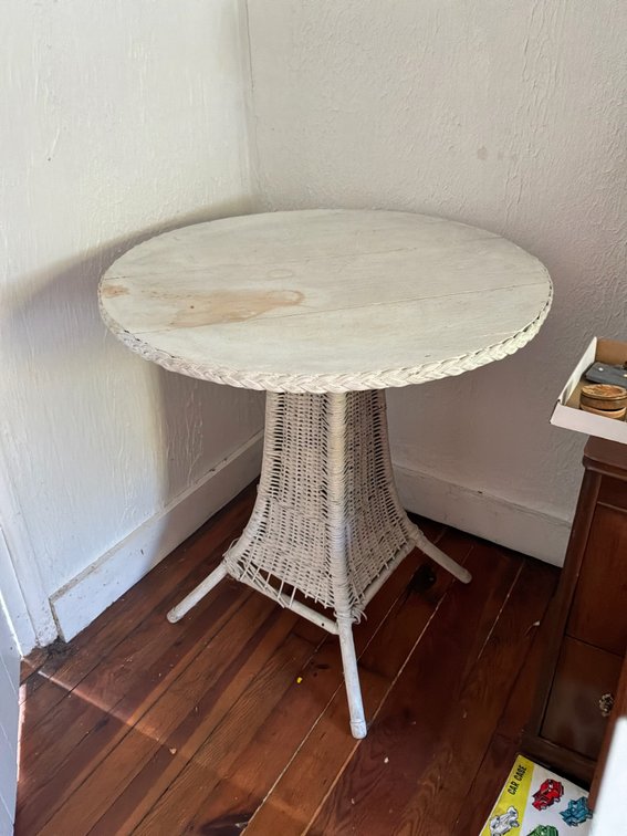 White Painted Wood and Wicker Pedestal Table