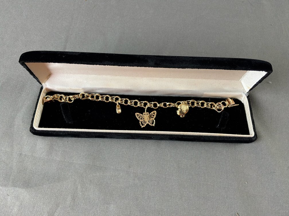 14K Yellow Gold Link Charm Bracelet with Three Charms