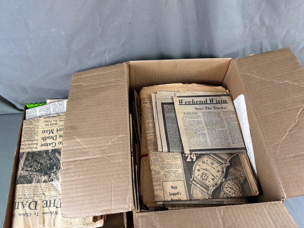 Printed Newspapers, Clippings, and Broadsheets