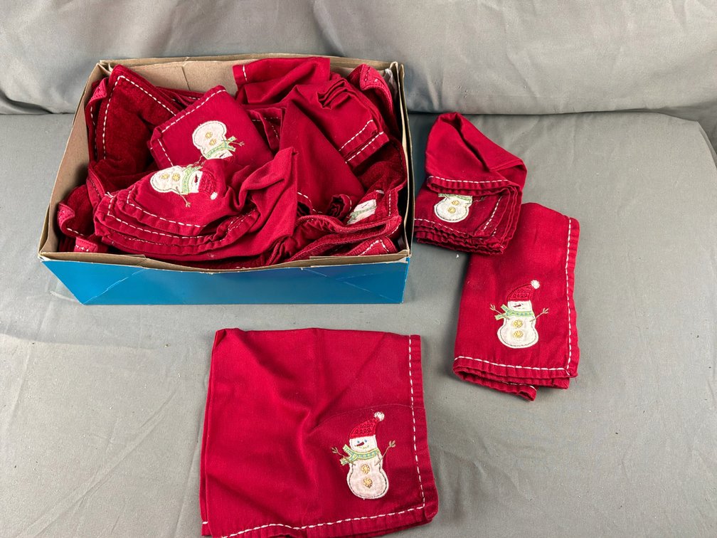 Red Cloth Napkins with Embroidered Snowman Design