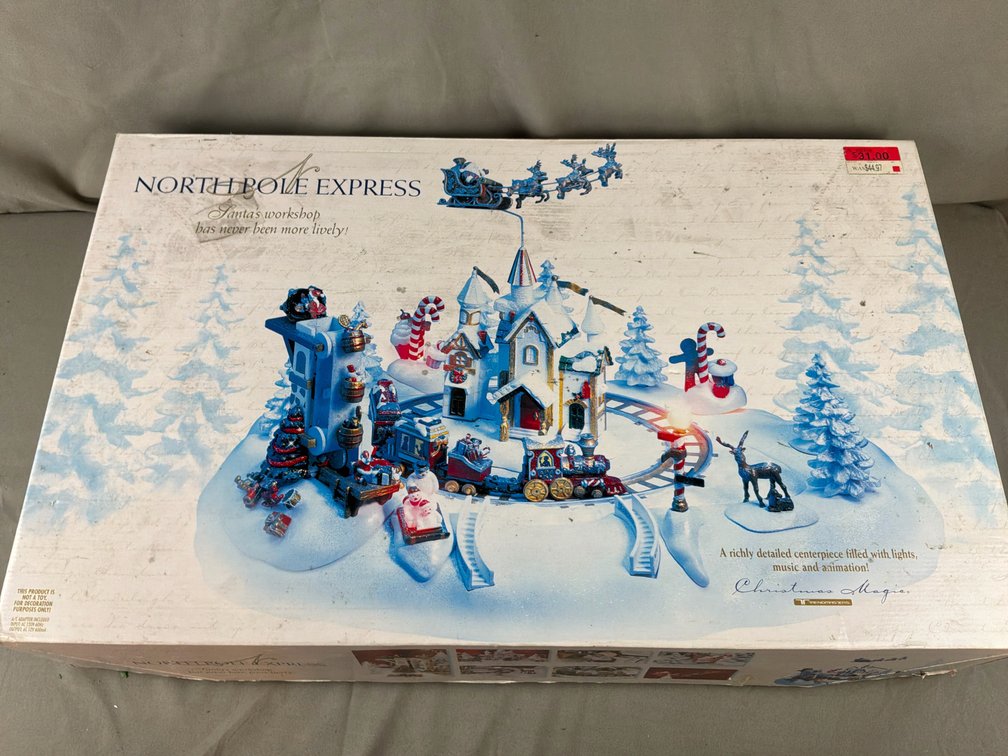 Trendmasters Christmas Magic North Pole Express Centerpiece