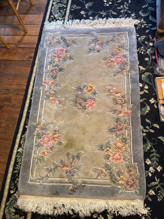 Sculpted Wool Floral Accent Rug, 3 x 6 ft