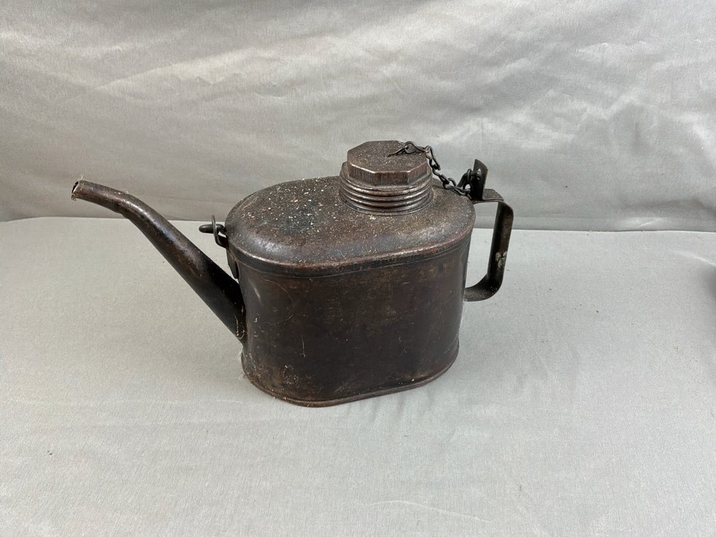 Metal Oval Oil Can with Spout and Chained Cap