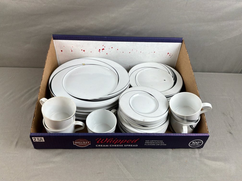 Block Spal White Pearl Ceramic Dinnerware Set