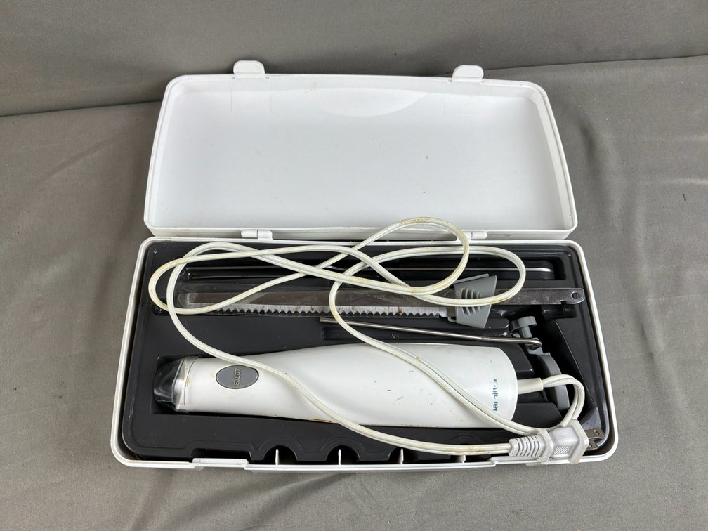 Hamilton Beach Electric Knife Set with Storage Case