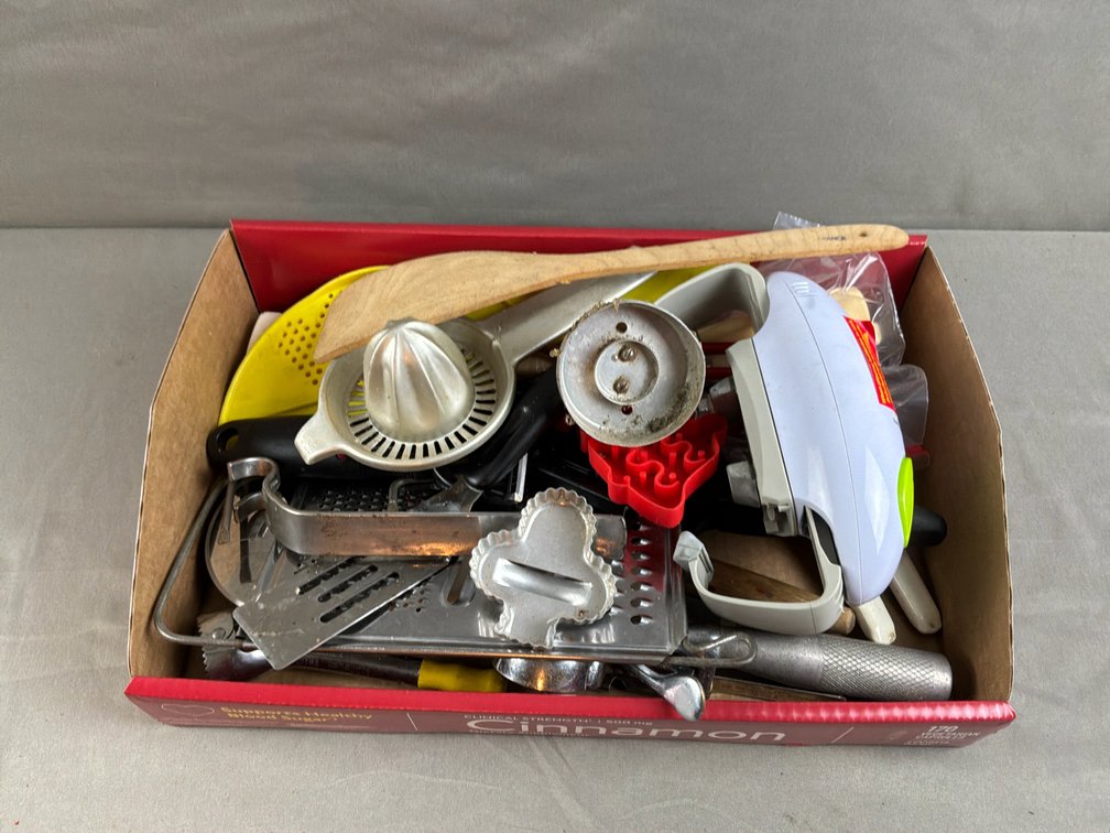 Kitchen Utensils, Pizza Cutter, and Jar Opener