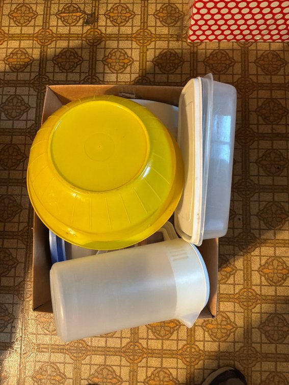 Plastic Beverage Pitcher, Food Storage Containers, and Bowls