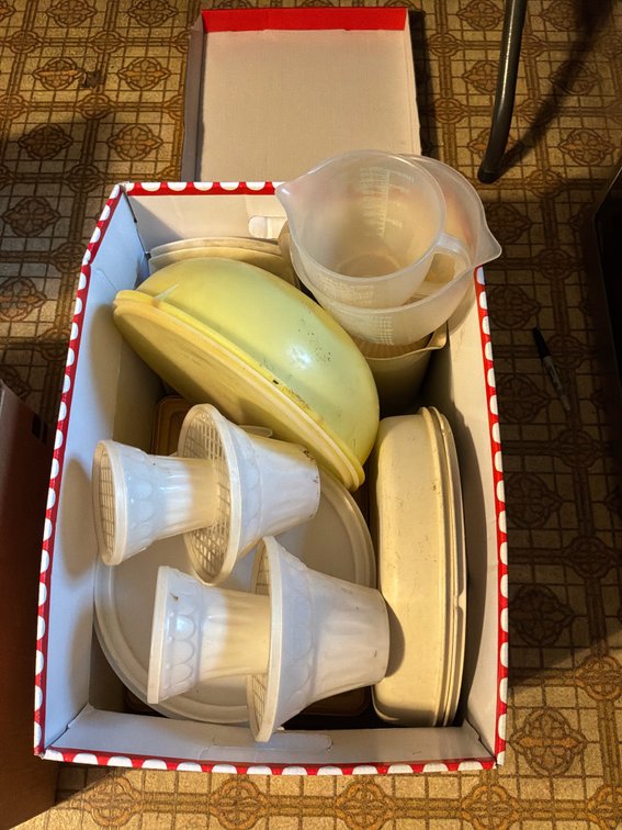Plastic Measuring Pitchers, Cake Pillars, and Kitchenware