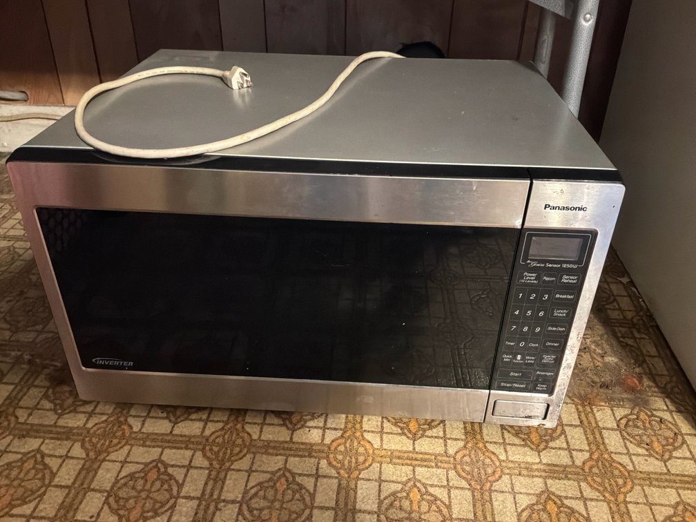 Panasonic The Genius Sensor 1250W Inverter Microwave Oven