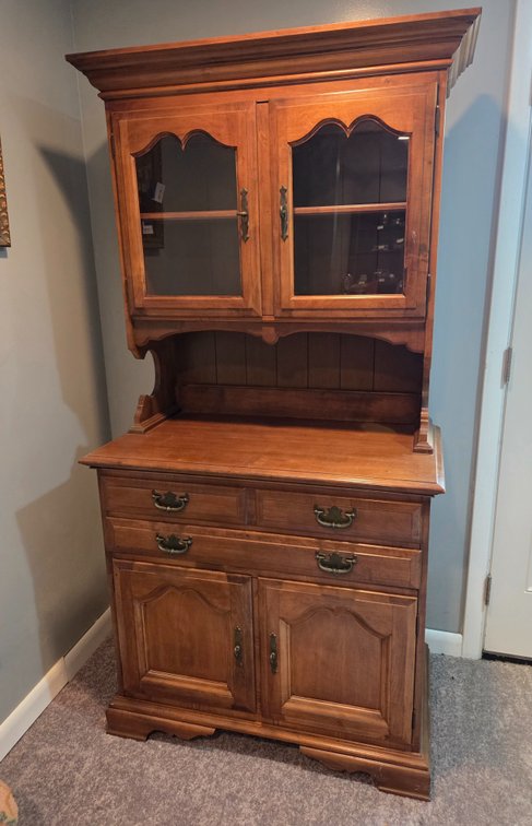 Wood China Hutch Cabinet with Glass Doors