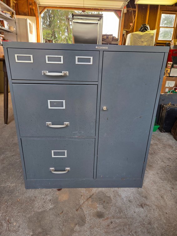Steelmaster Metal Filing and Storage Cabinet