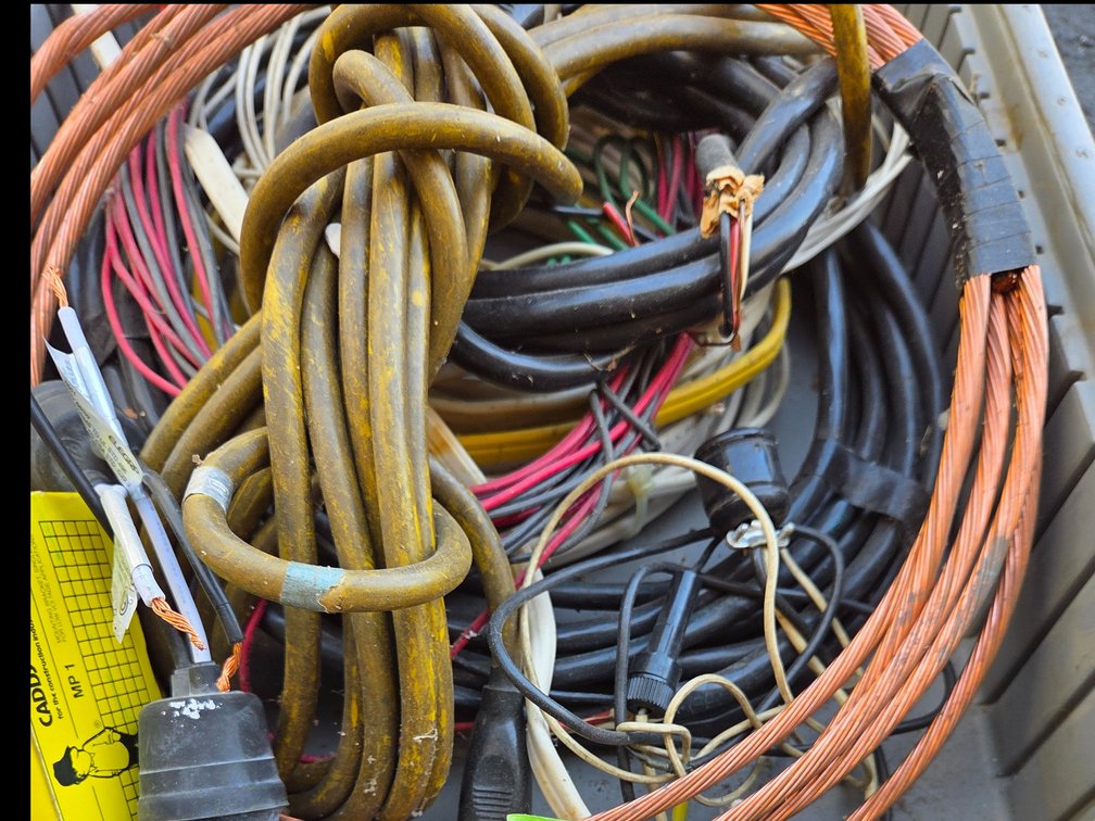 Electrical Wire, Power Cords, Mounting Brackets, and Tote