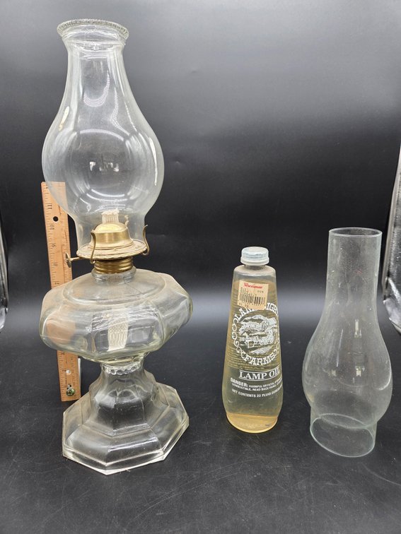 Clear Glass Oil Lamp with Extra Chimney and Lamp Oil