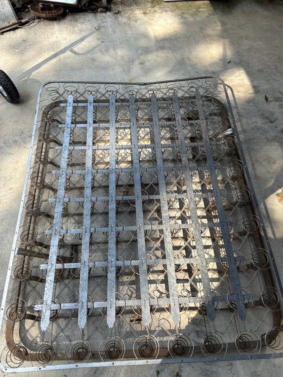 Southern Spring Bed Co. Metal Coil Spring Bed Foundation