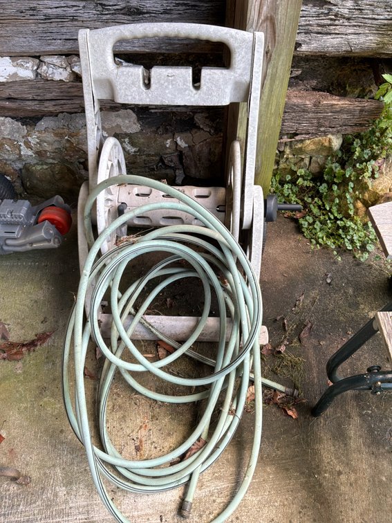 Molded Plastic Hose Reel Cart with Garden Hose