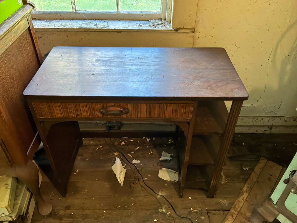 Wood Single-Drawer Desk with Side Shelves