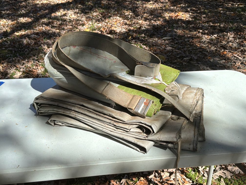 Heavy-Duty Tarps and Webbing Tie-Down Strap