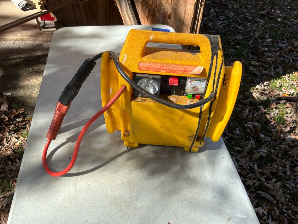 Portable Battery Jump Starter and Air Compressor