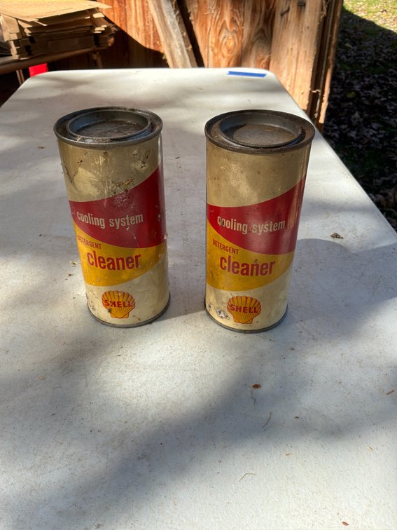 Shell Cooling System Detergent Cleaner Cans