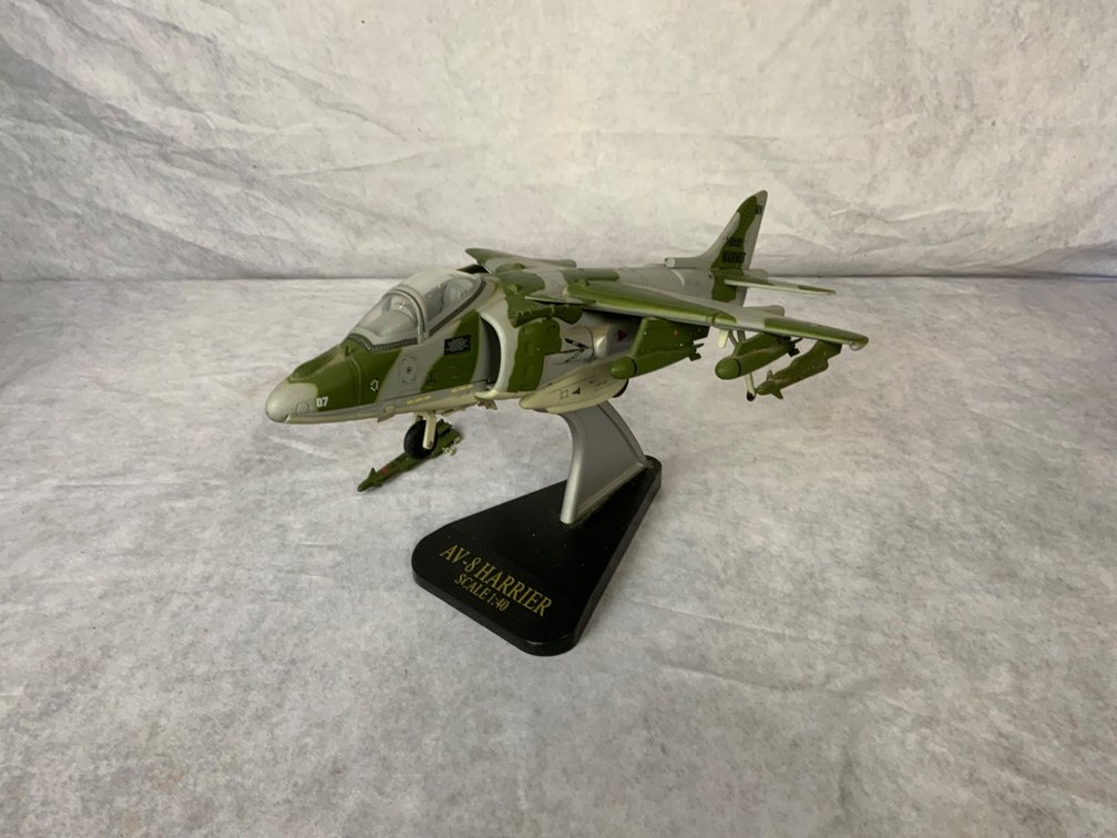 AV-8 Harrier Scale 1:40 Model Aircraft