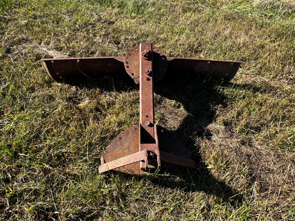 3pt Hitch 6’ Scrapper Blade
