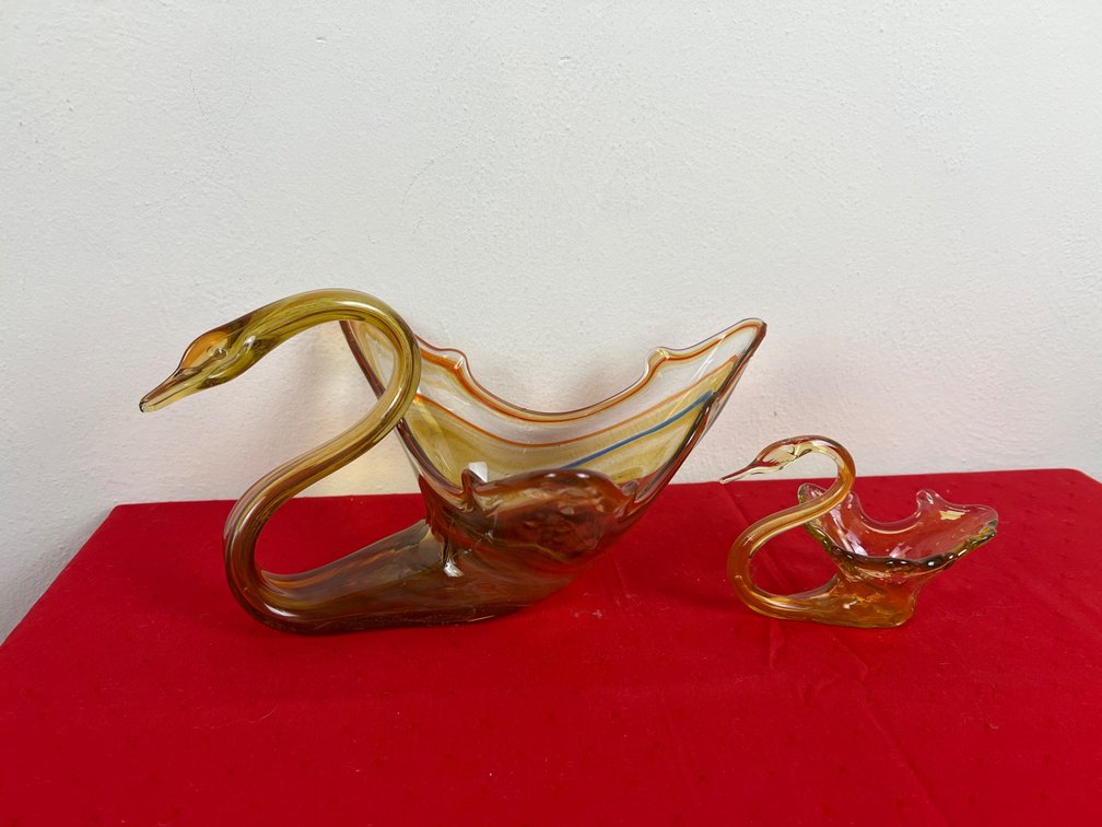 Murano Style Glass Swan-Shaped Centerpieces