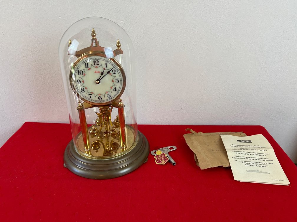Kundo 400-Day Anniversary Clock with Dome