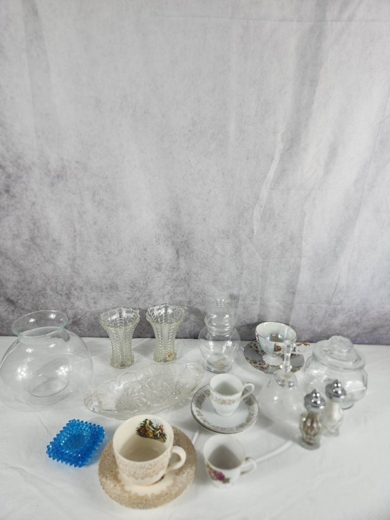 Decorative Glassware and China Pieces